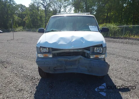 2005 Chevrolet Astro из США, поврежденный, VIN 1GCDL19X85B111762